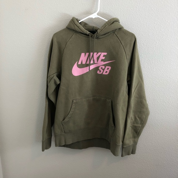 mens nike hoodie medium